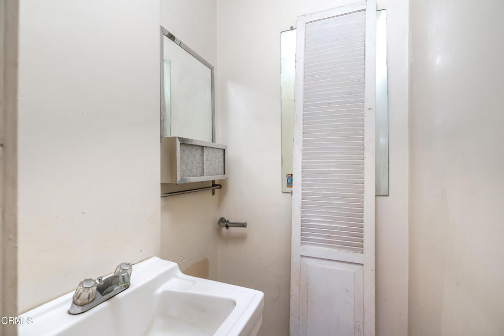 1200 Pasadena Avenue S