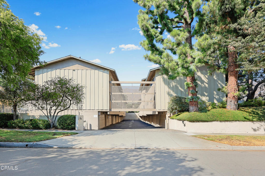 2471 Loma Vista Street