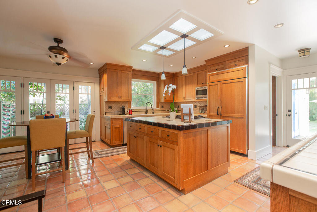 675 S El Molino Avenue