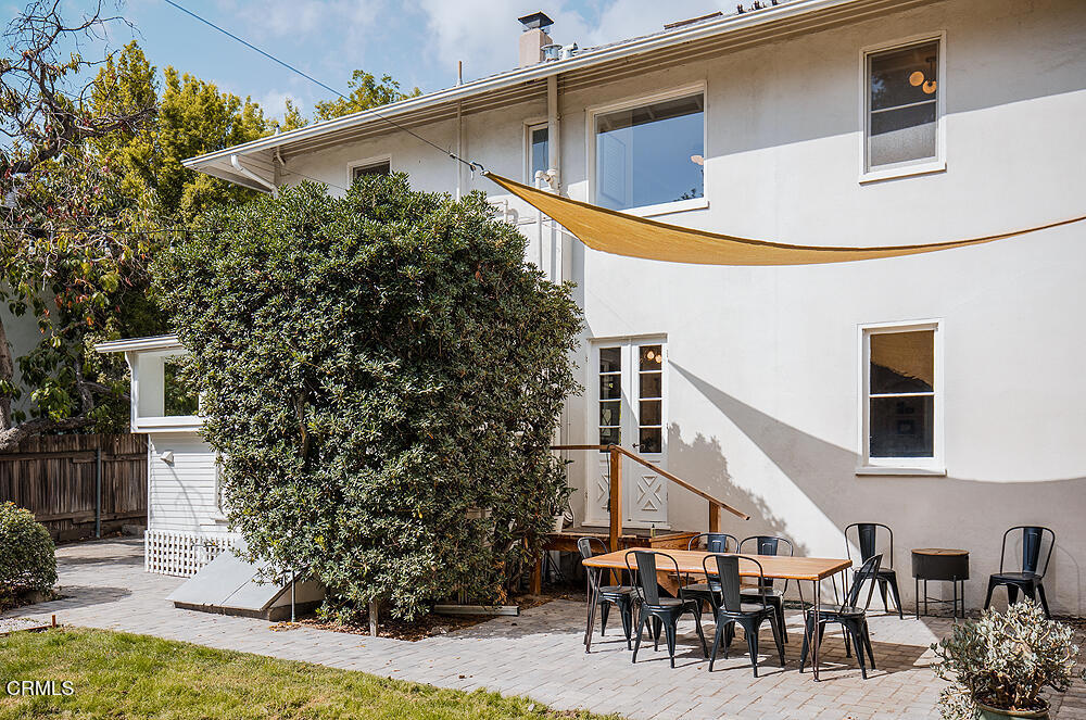 1660 Las Lunas Street