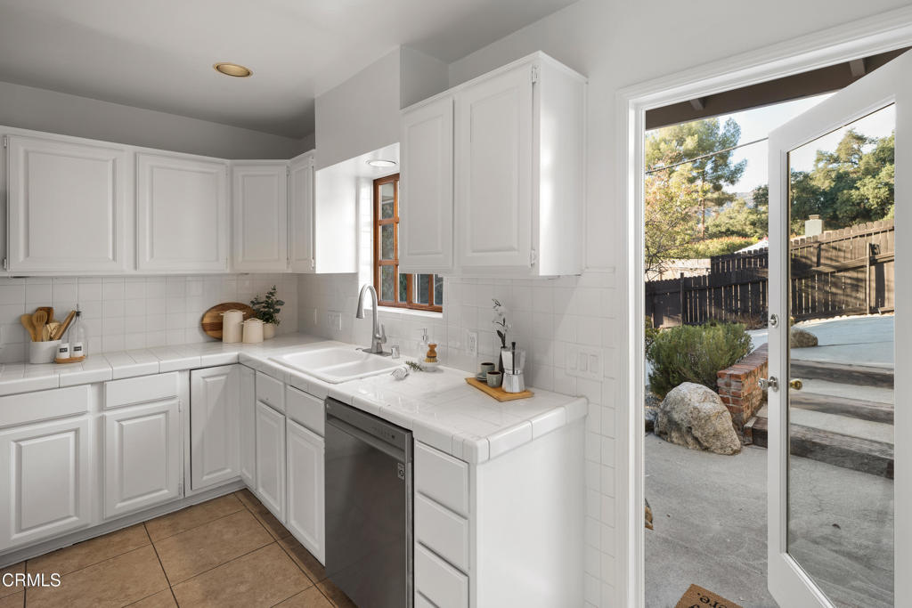 3624 Canyon Crest Road