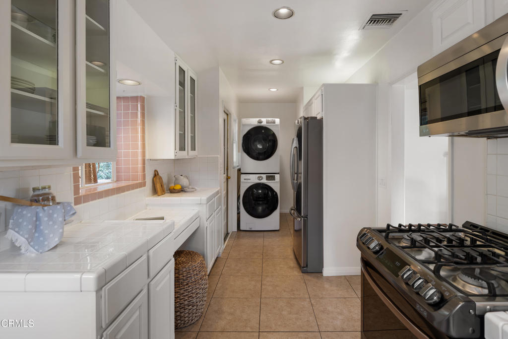 3624 Canyon Crest Road