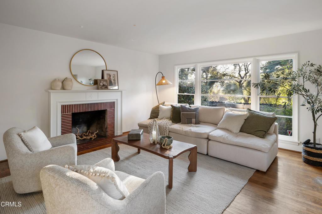 3624 Canyon Crest Road