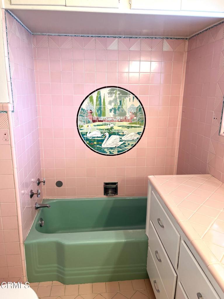 350 W Lemon Avenue 350