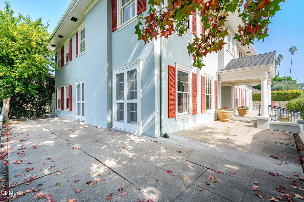 748 S El Molino Avenue