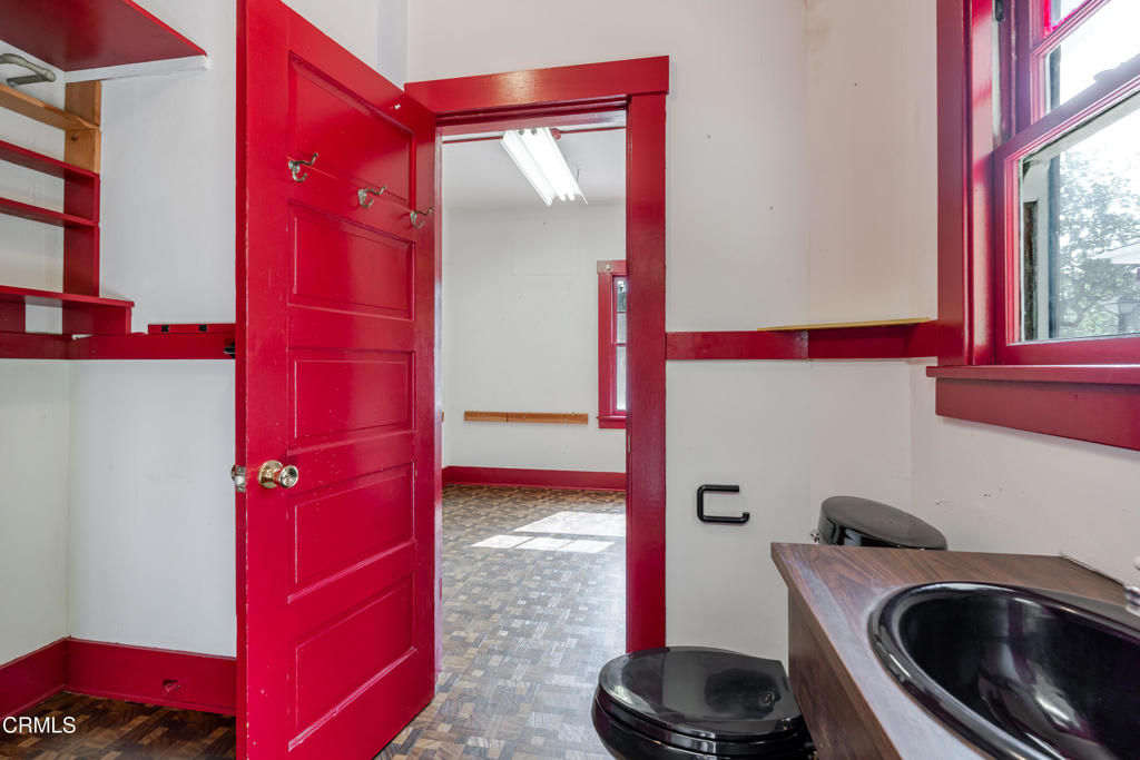 748 S El Molino Avenue