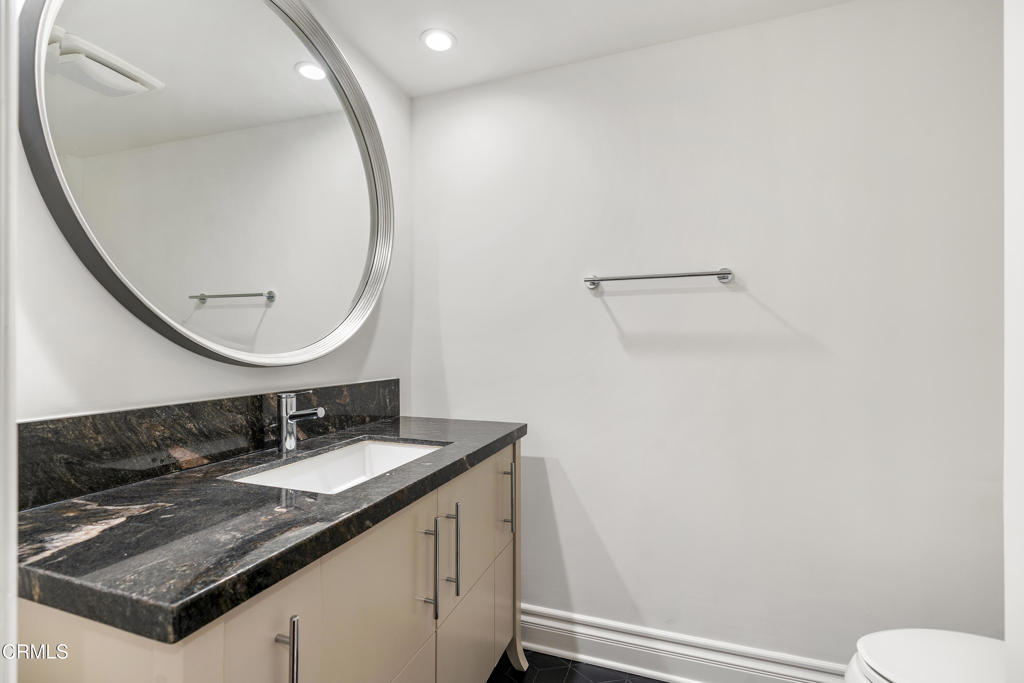 250 S De Lacey Avenue 402A