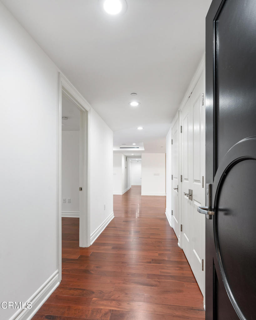 250 S De Lacey Avenue 402A