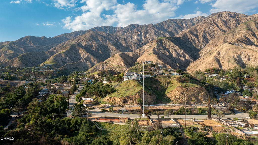 1434 E Loma Alta Drive