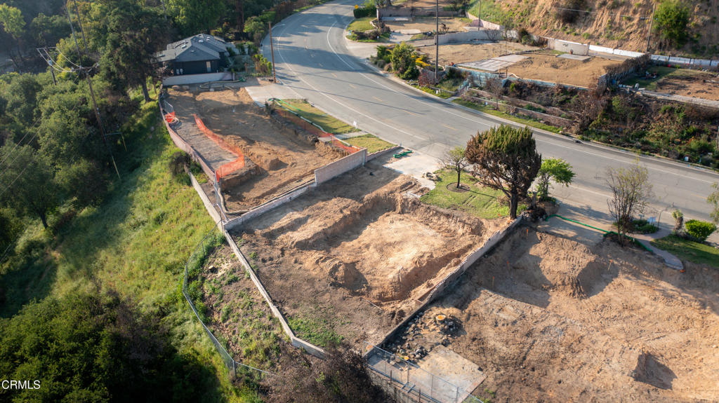 1434 E Loma Alta Drive