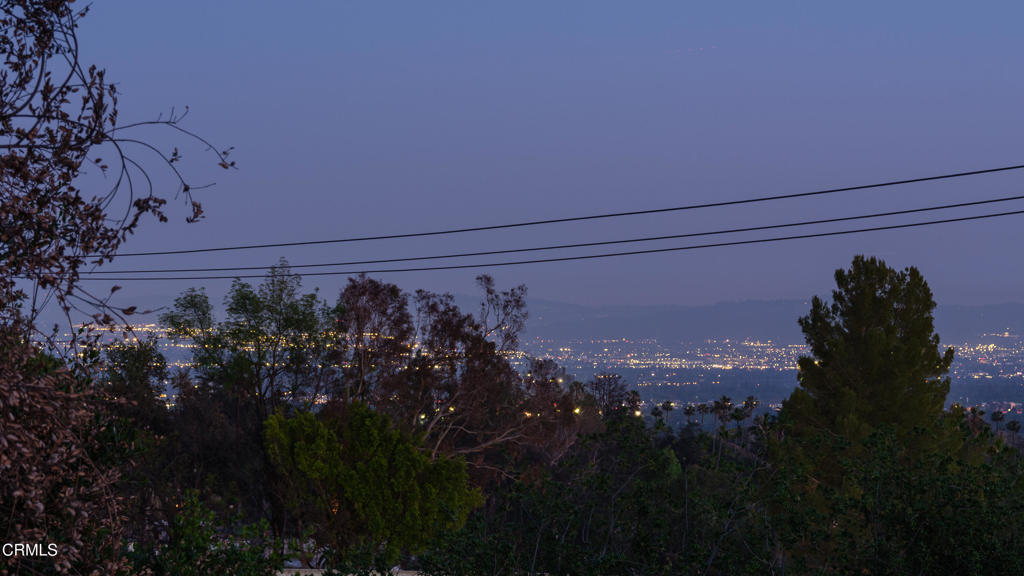 1434 E Loma Alta Drive