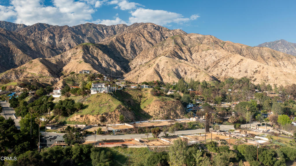 1434 E Loma Alta Drive