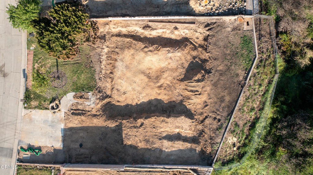 1434 E Loma Alta Drive