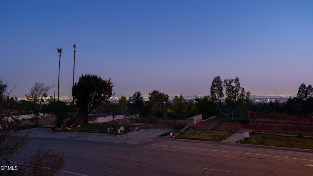 1434 E Loma Alta Drive