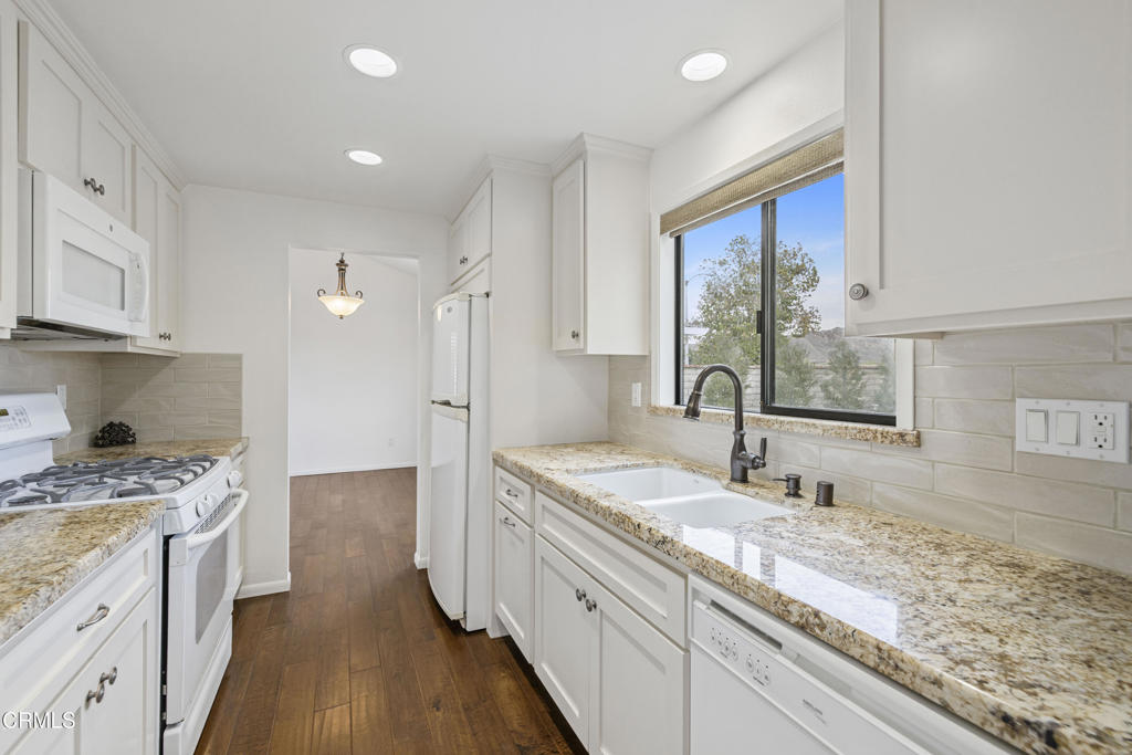 27722 Buckskin Drive