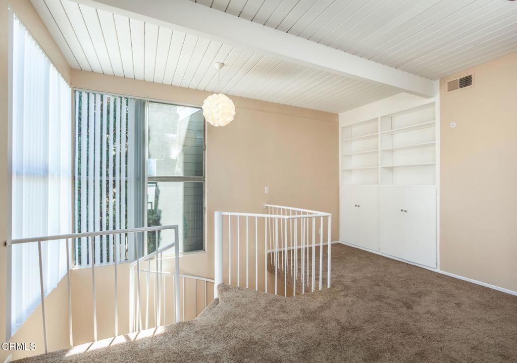 6827 Pacific View Drive