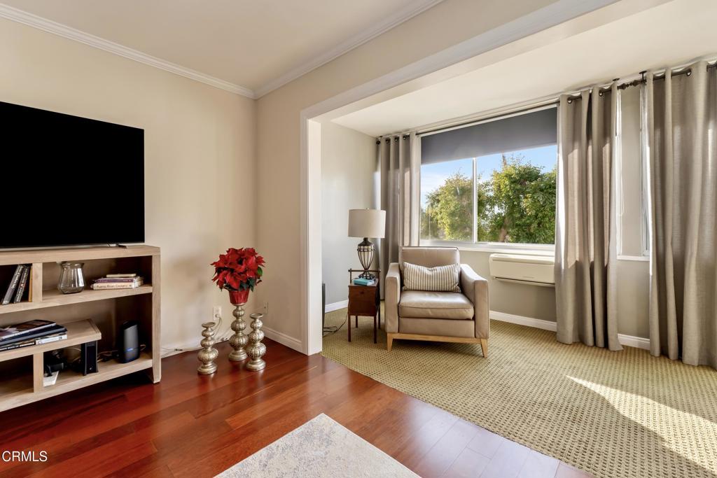 1299 Cordova Street 302