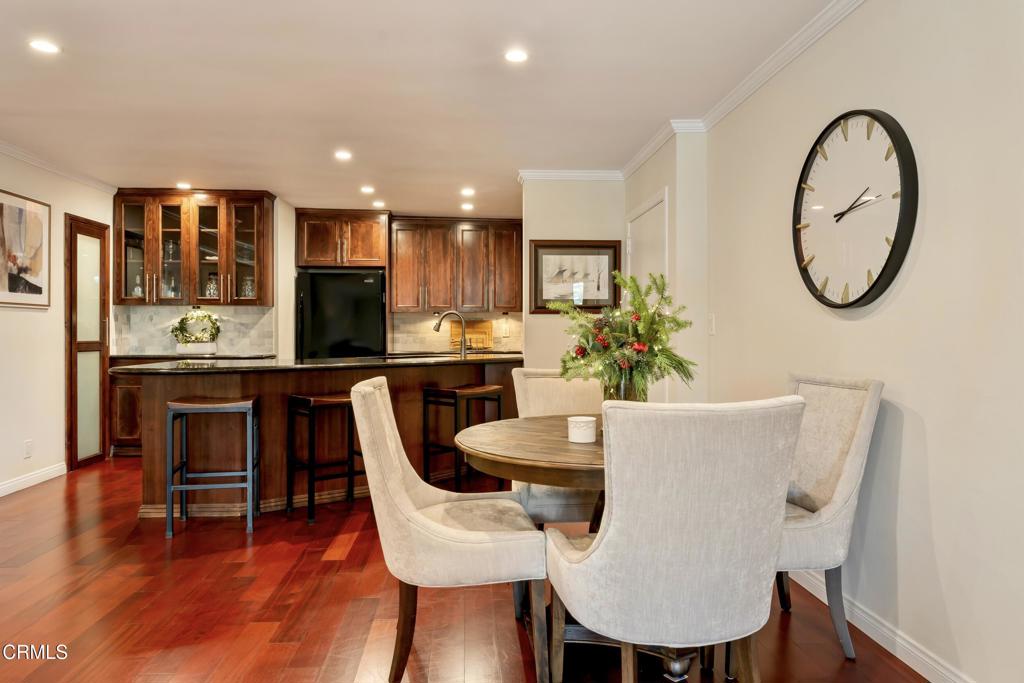 1299 Cordova Street 302