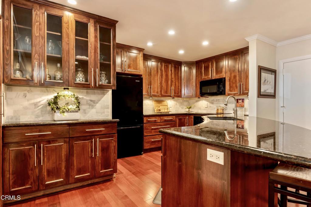 1299 Cordova Street 302