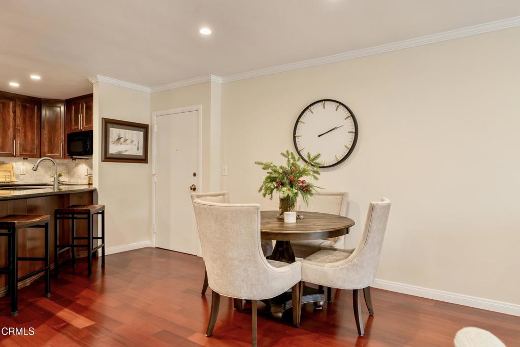 1299 Cordova Street 302