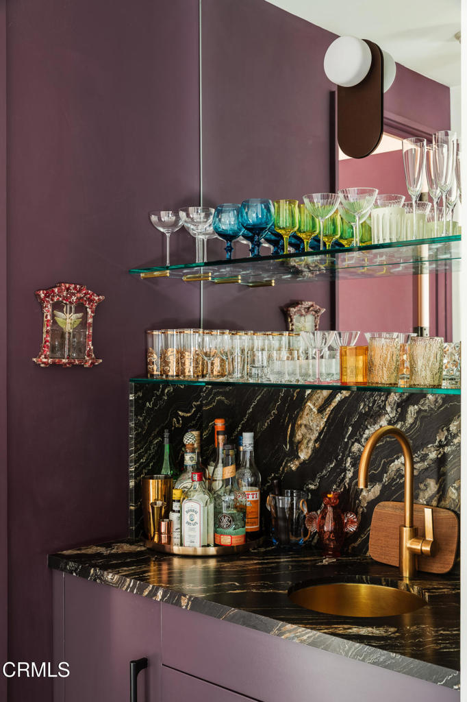 2638 Lake View Terrace E