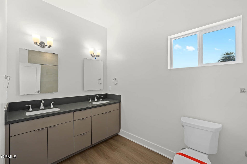 834 N Fair Oaks Avenue 105