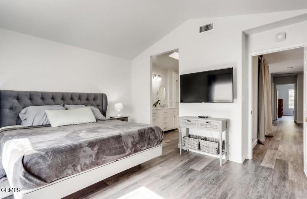 864 E Sacramento Street