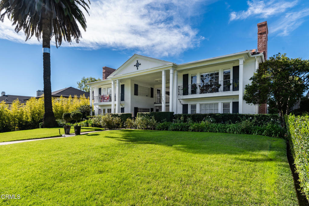 681 S Orange Grove Boulevard 1