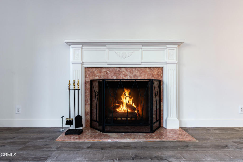 681 S Orange Grove Boulevard 1