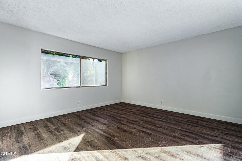 681 S Orange Grove Boulevard 1