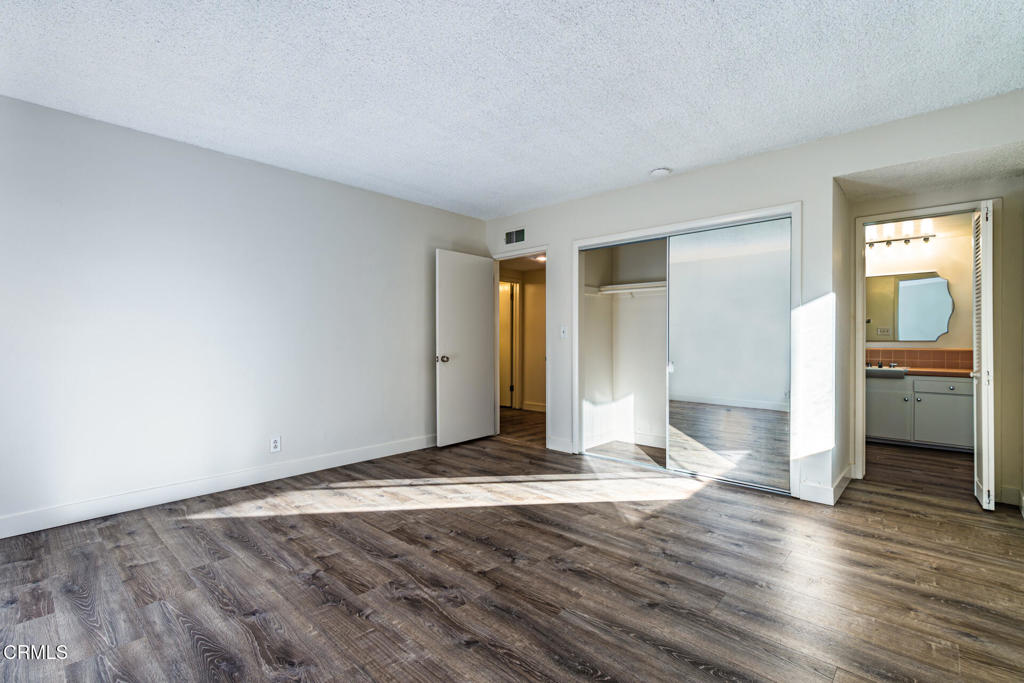 681 S Orange Grove Boulevard 1