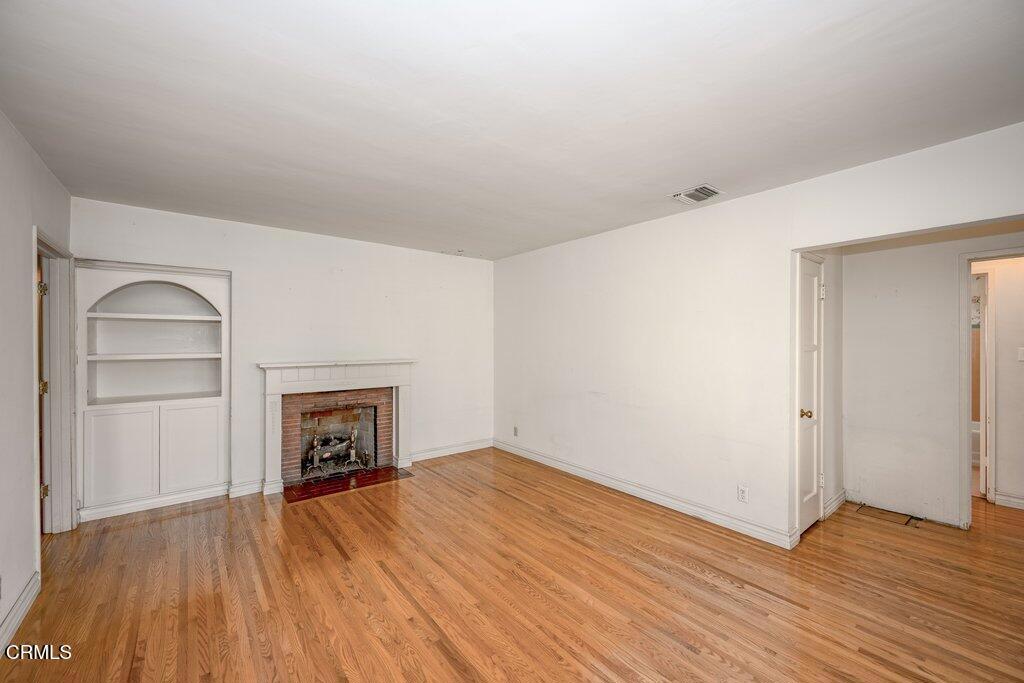 1920 N Screenland Drive