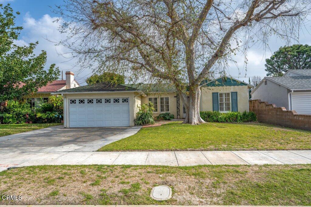 1920 N Screenland Drive