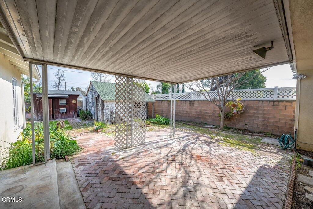 1920 N Screenland Drive