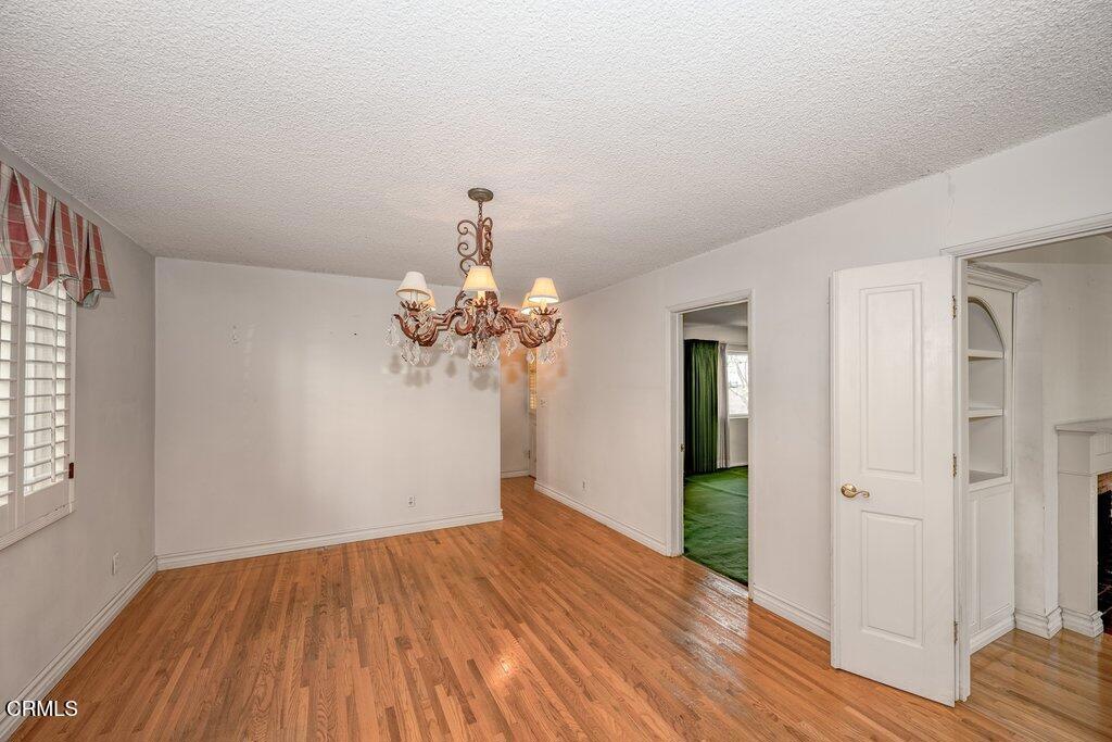 1920 N Screenland Drive