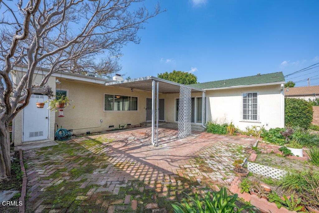 1920 N Screenland Drive