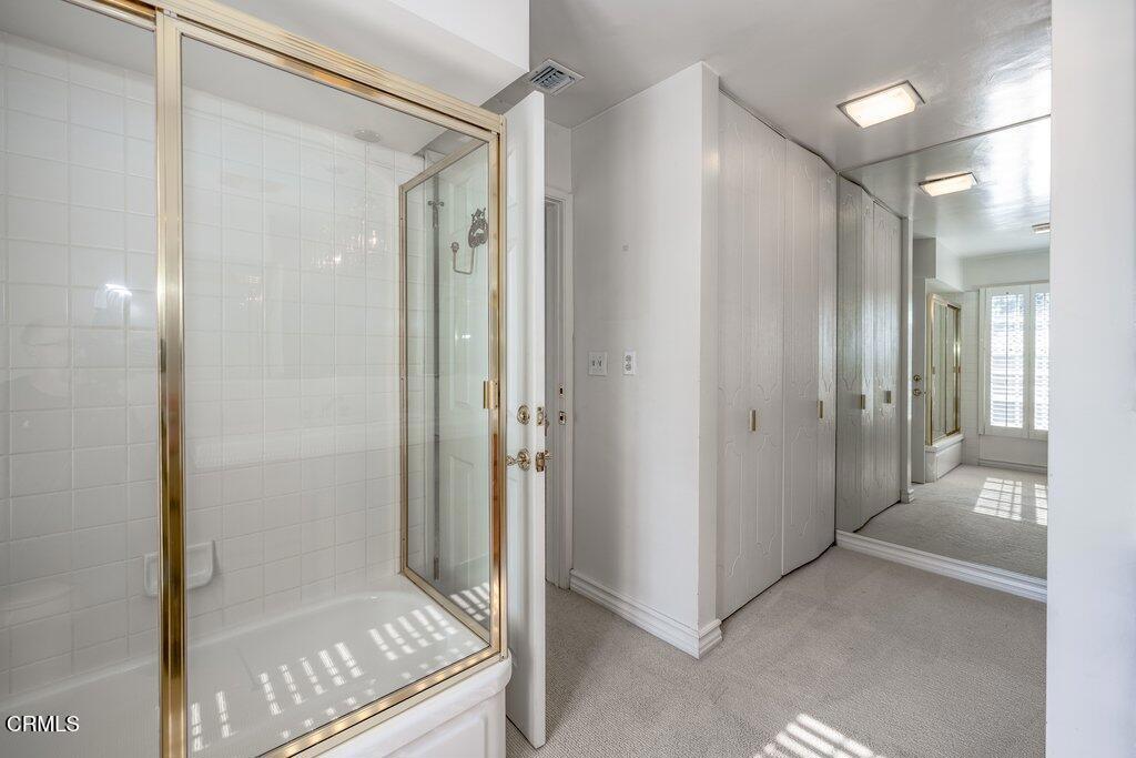 1920 N Screenland Drive