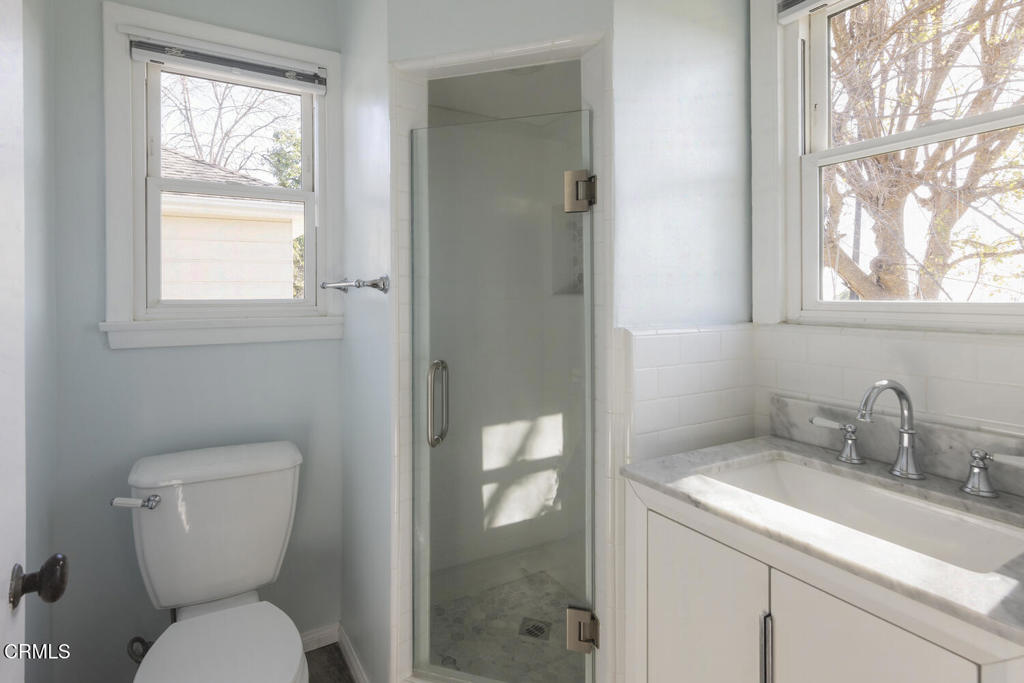 344 W Loma Alta Drive