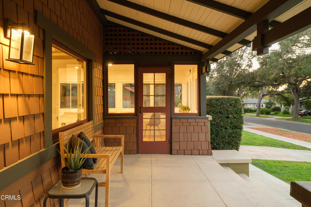 1046 N Michigan Avenue