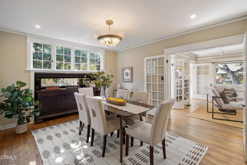 1046 N Michigan Avenue