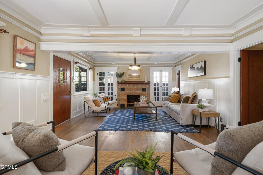 1046 N Michigan Avenue