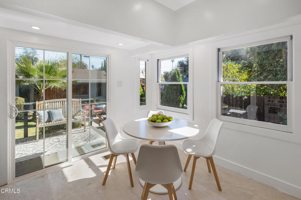 1046 N Michigan Avenue