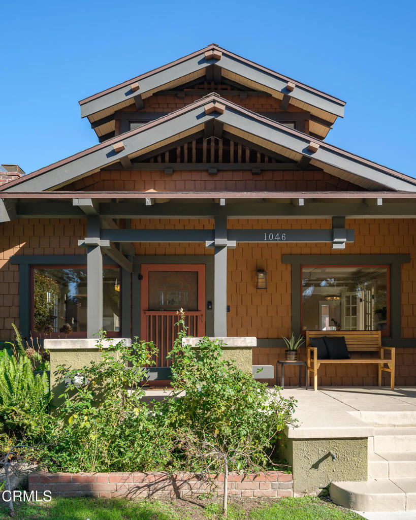 1046 N Michigan Avenue