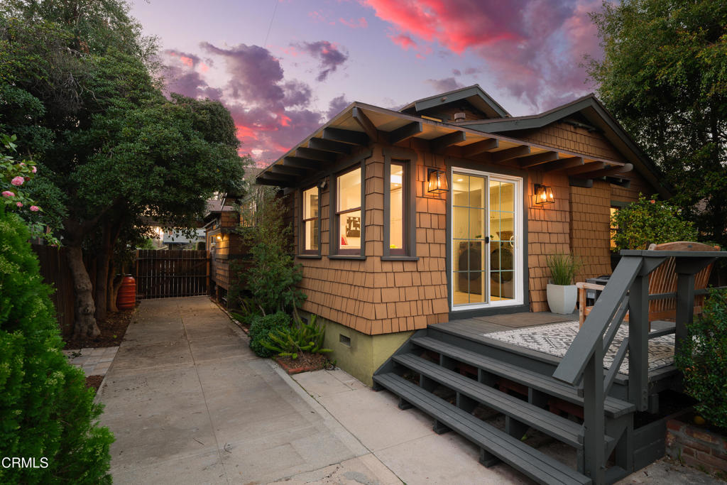 1046 N Michigan Avenue