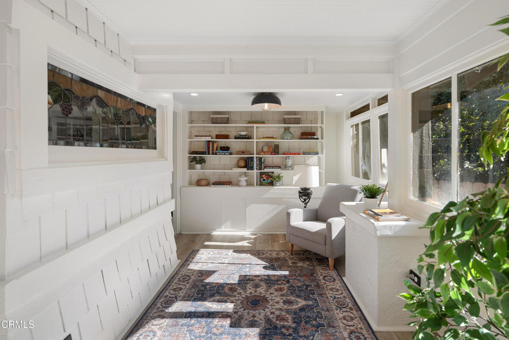 1046 N Michigan Avenue