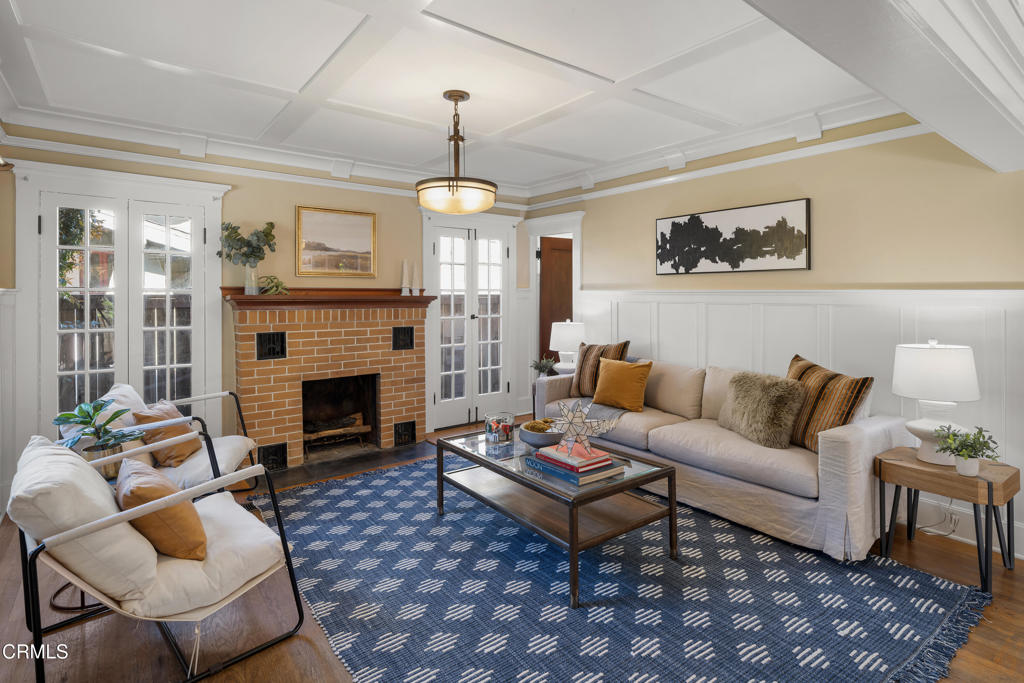 1046 N Michigan Avenue