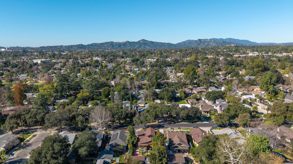 1046 N Michigan Avenue