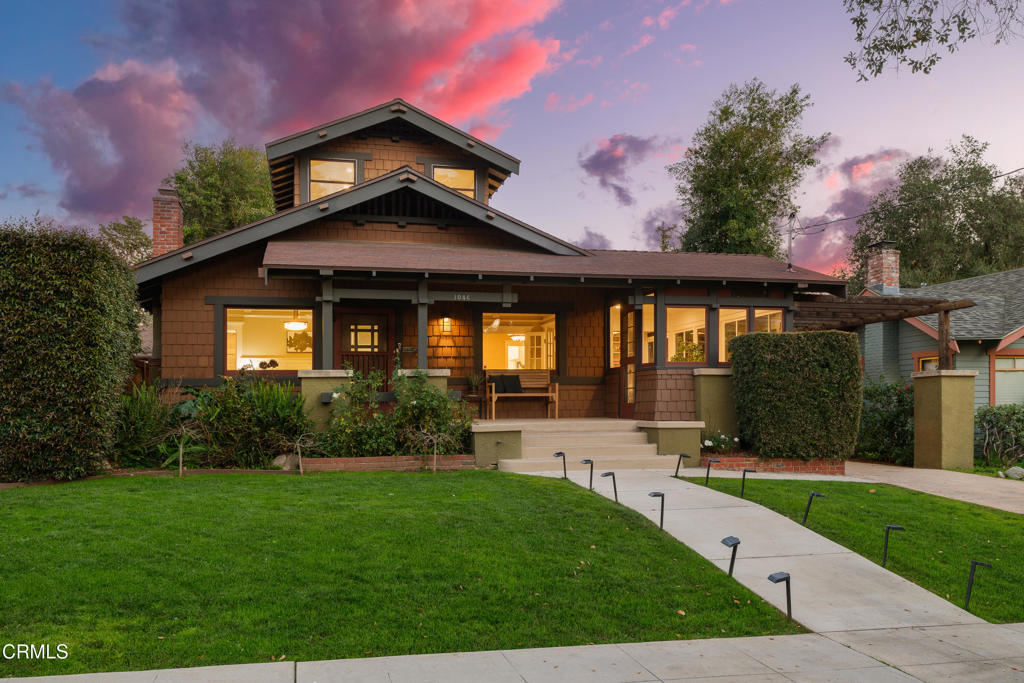 1046 N Michigan Avenue