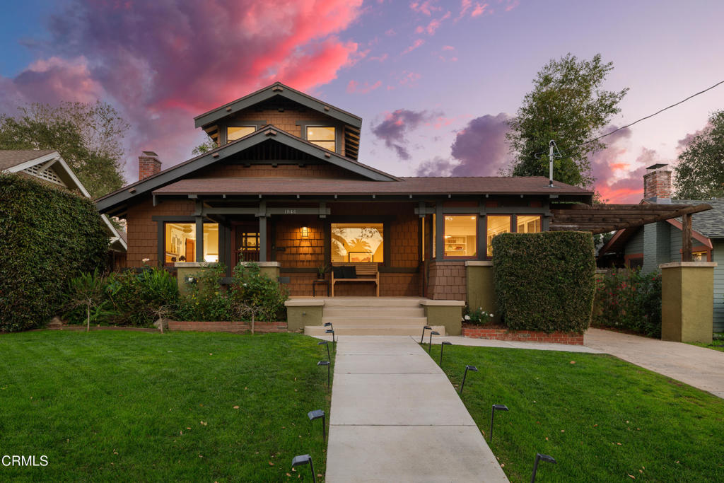 1046 N Michigan Avenue