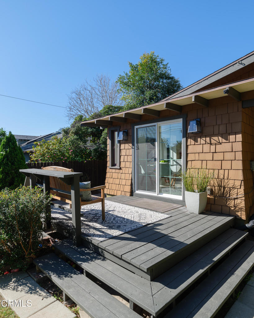 1046 N Michigan Avenue